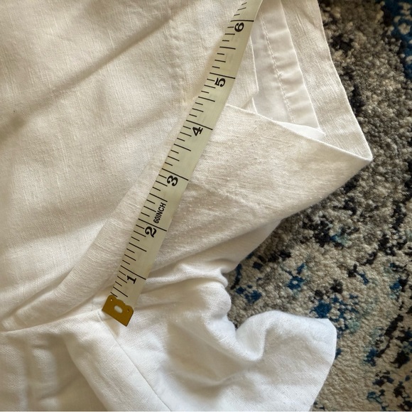 Banana Republic White Shorts Tailored-8 - Picture 3 of 4